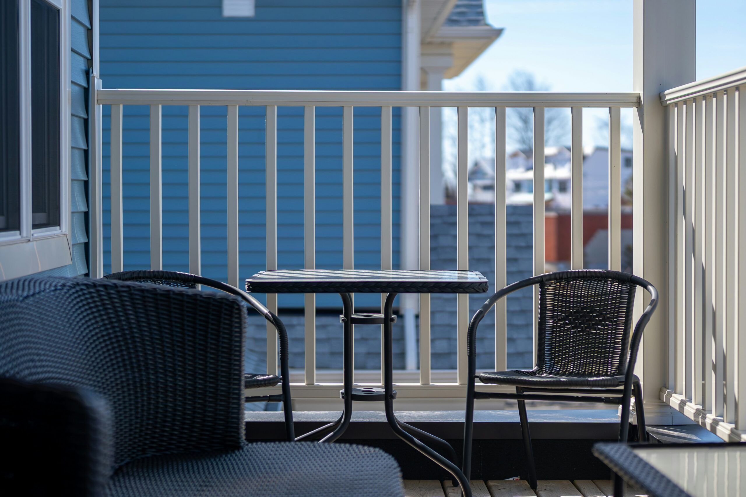 "renter friendly balcony ideas"